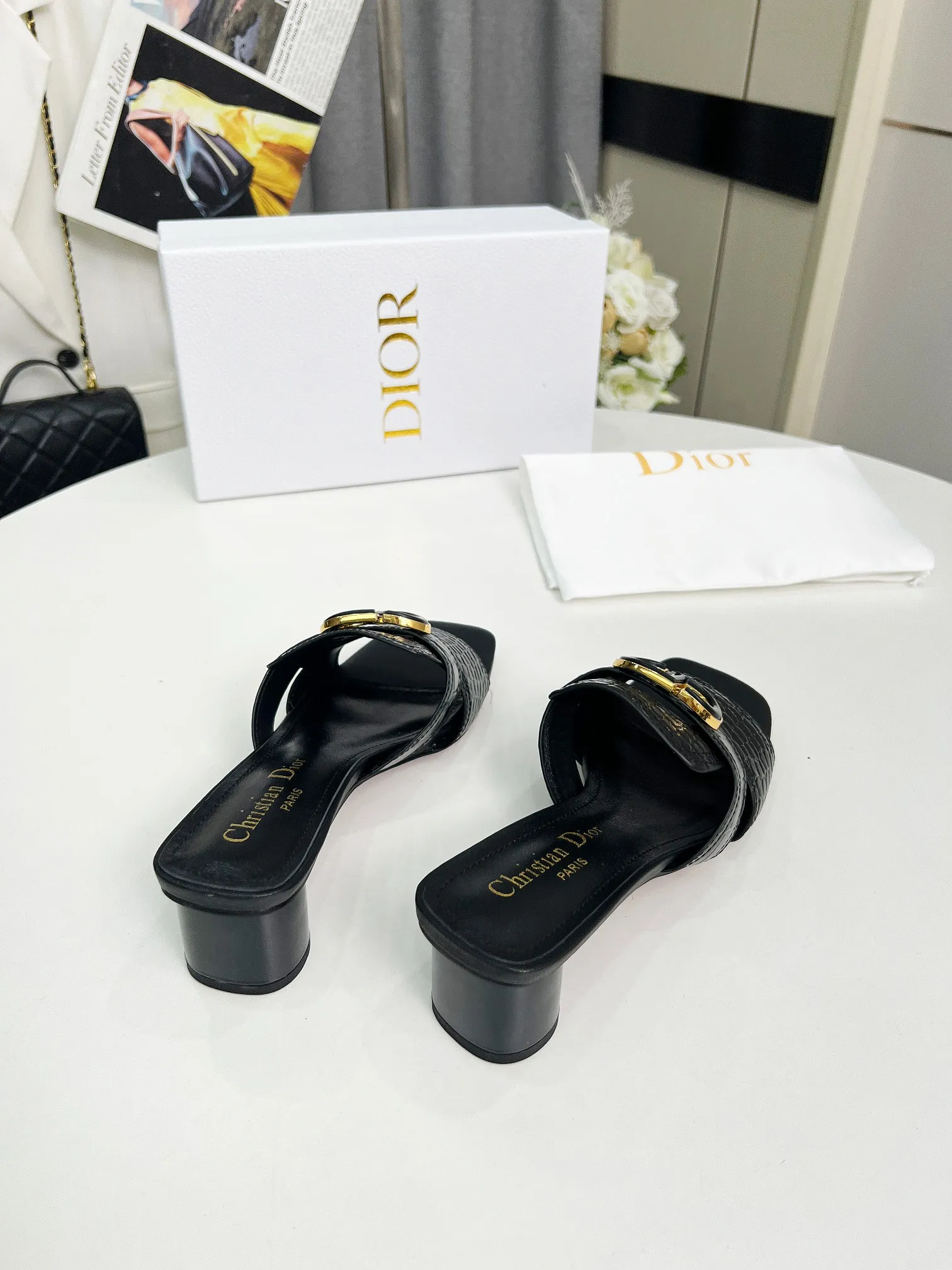 👟👟Ex-factory price 380👟👟 Genuine leather bottom +30 Dior spring and summer new style, cowhide surface, sheepskin lining + double-layer buckle, heel height 4.5cm, size 35-42